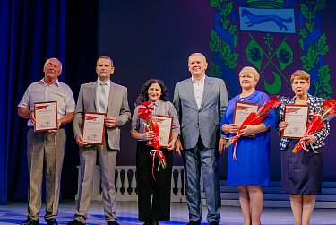 Александр Куниловский поздравил железнодорожников